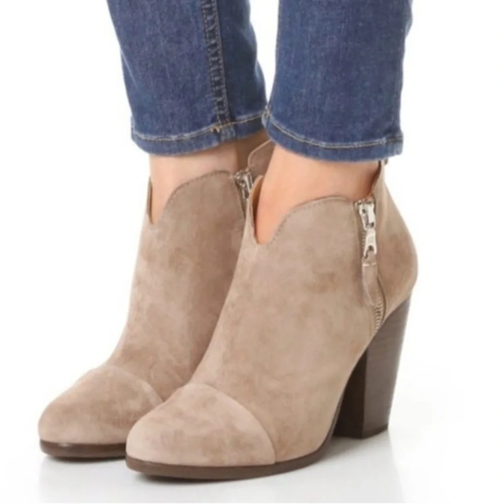 $495 RAG & BONE NEW YORK Margot Italian Suede Leather Ankle bootie 8.5 - 38.5 EU - Picture 1 of 9